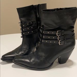 Harley Davidson Women’s leather short boot.